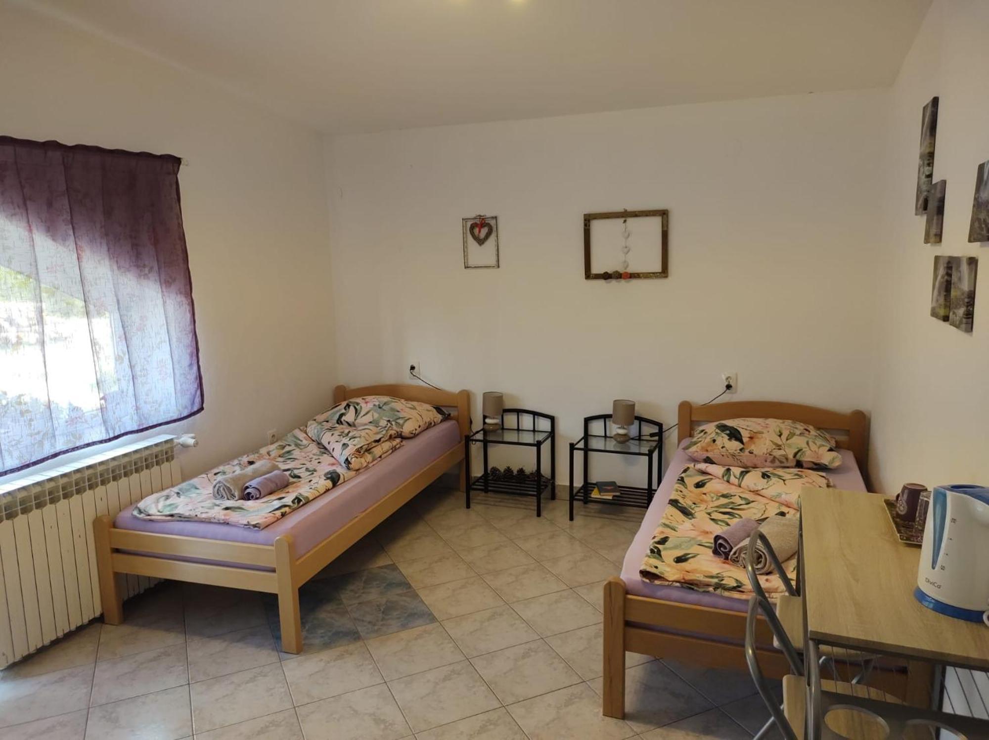 Apartment Ada Bed & Breakfast Gračac Szoba fotó