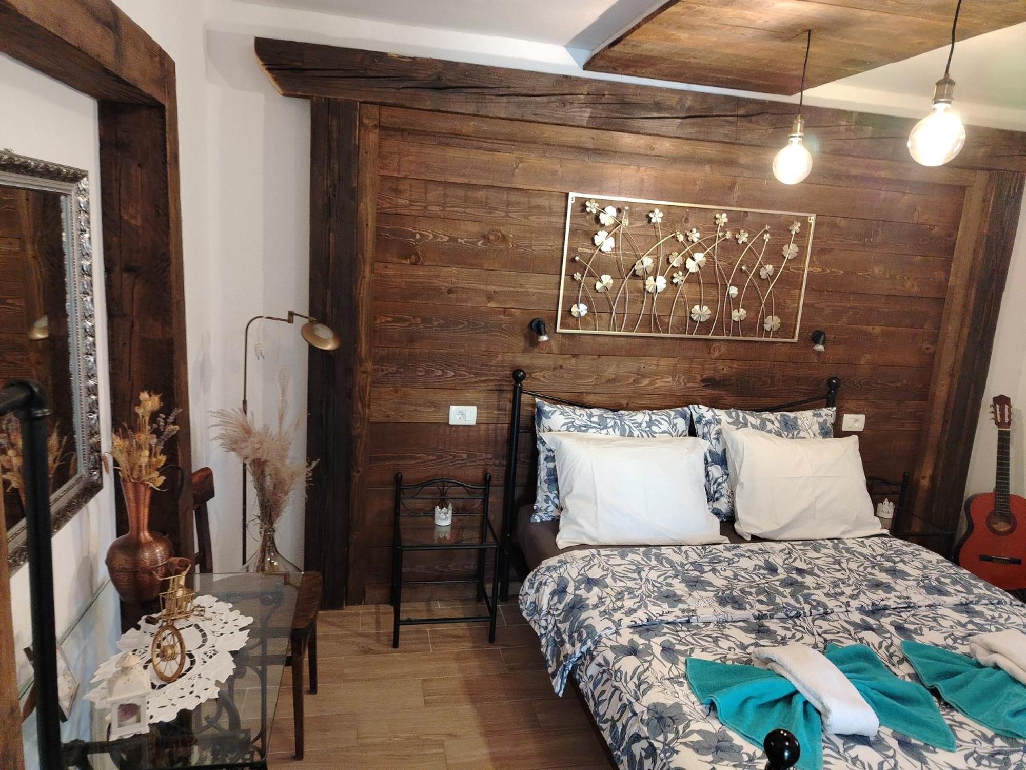Apartment Ada Bed & Breakfast Gračac Kültér fotó