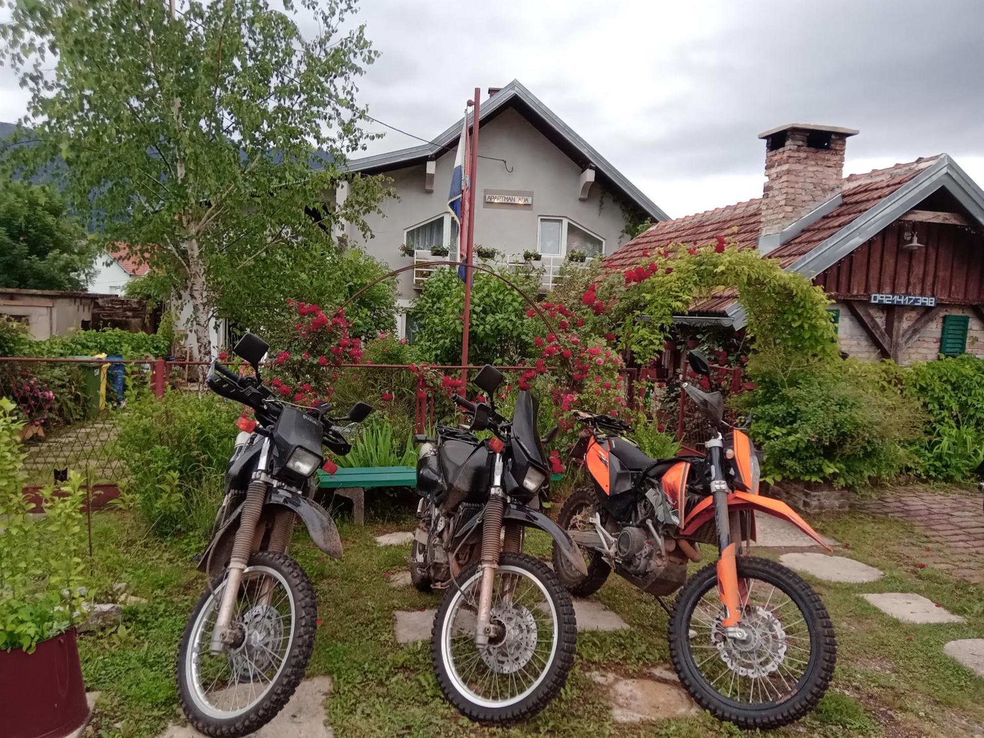 Apartment Ada Bed & Breakfast Gračac Kültér fotó
